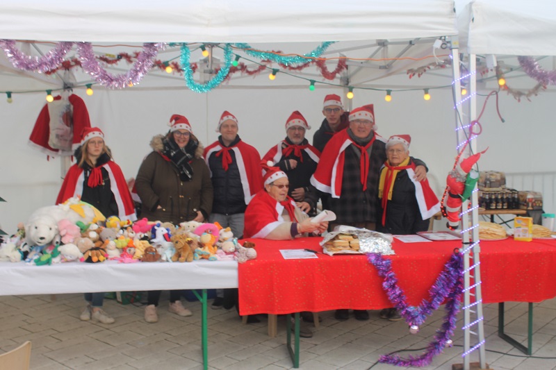 1- Les Talents Noël en place dans le stand Talents en Scène 1