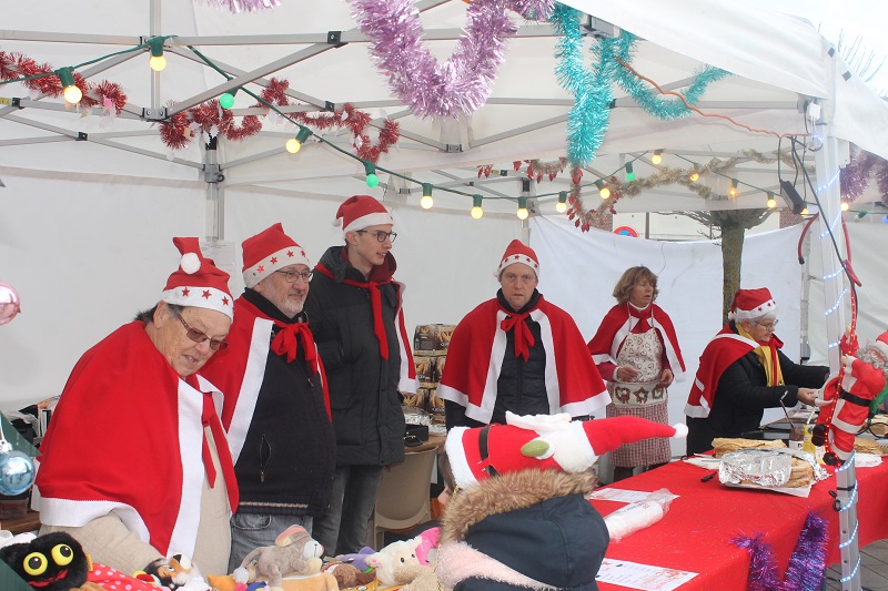 2- Les Talents Noël en place dans le stand Talents en Scène 2